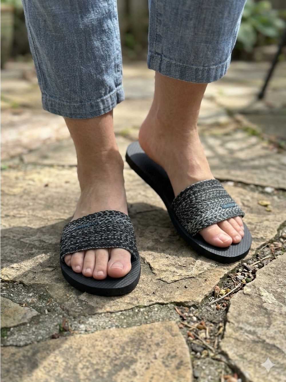 Havaianas Black and Grey Knit Slide Sandals